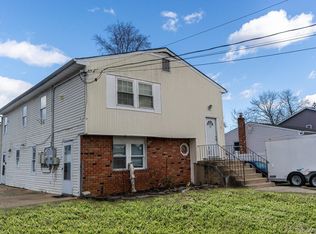 39 Brooklyn Ave, Wyandanch, NY 11798