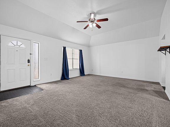 3rd image of 2624 Saulsbury Dr