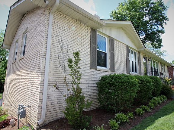 4th image of 2649 Mossdale Dr