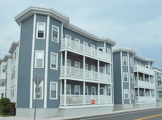 90 Winthrop Shore Dr UNIT 90-03A, Winthrop, MA 02152