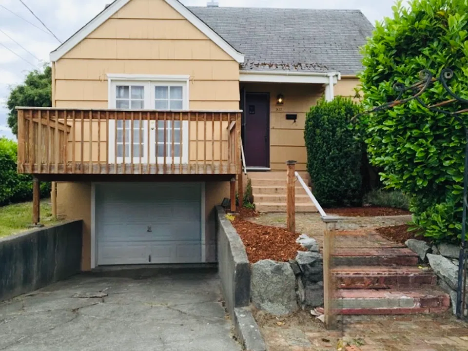 917 Veneta Ave
