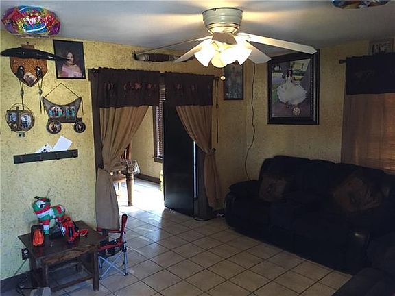 3rd image of 537 W Boyce Ave