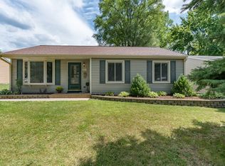 1013 Barber St, West Chicago, IL 60185