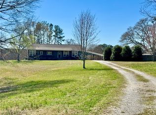 212 Holland Ford Rd, Pelzer, SC 29669