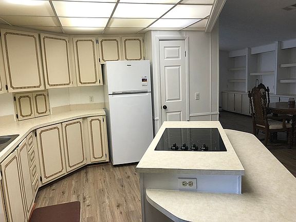 2nd image of 1329 Tulip Ct