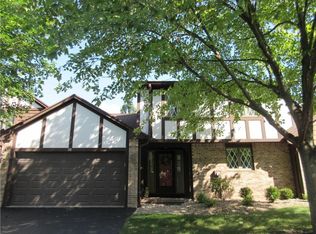 38 Cambridge Ct, Fairport, NY 14450