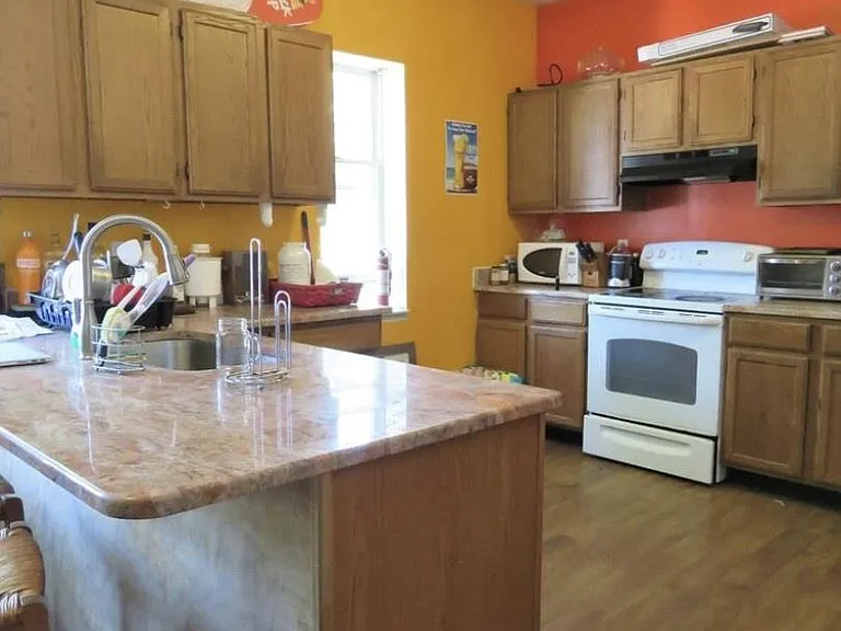3216 Winter St — Photo 2