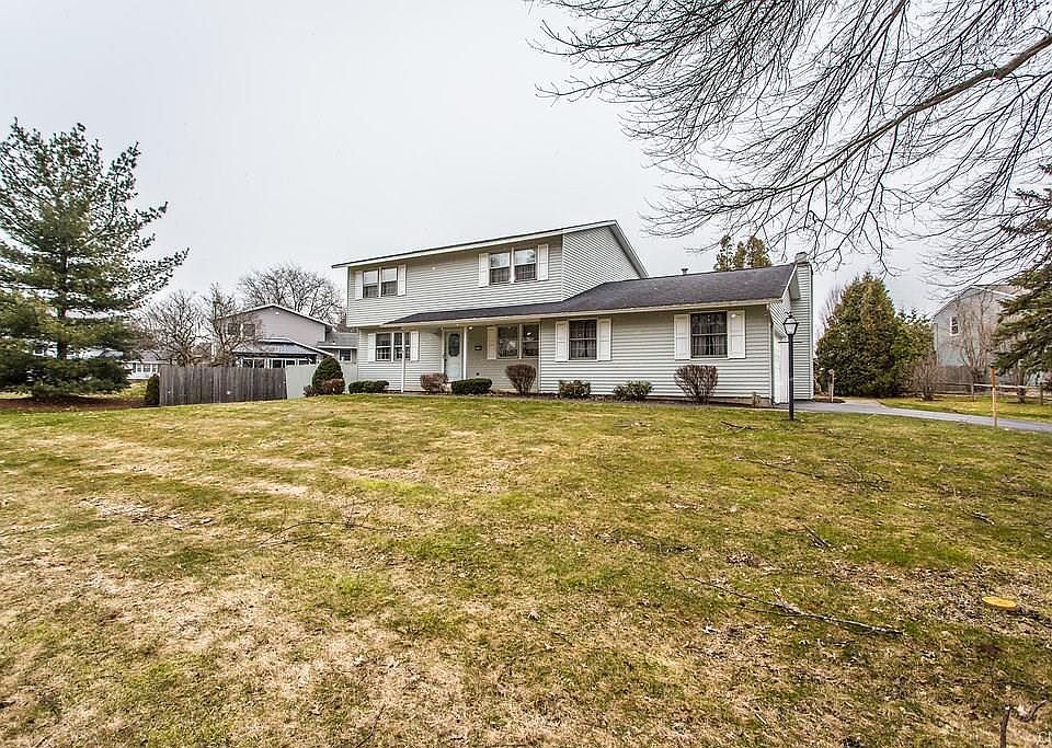 1st image of 7351 Barnyard Cir