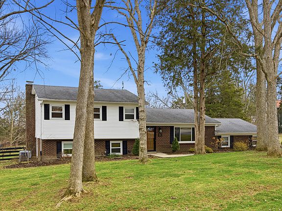 2nd image of 155 Carolyn Ln