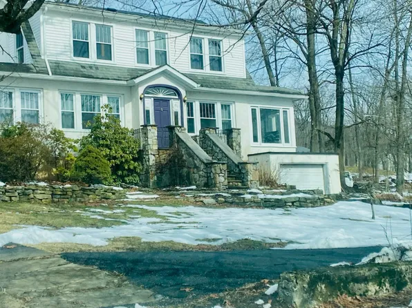 622 Moyer Ave, Pen Argyl, PA 18072