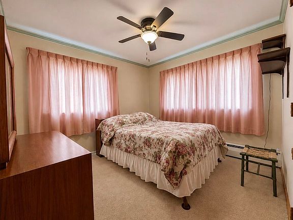 5th image of 3060 Gratiot St