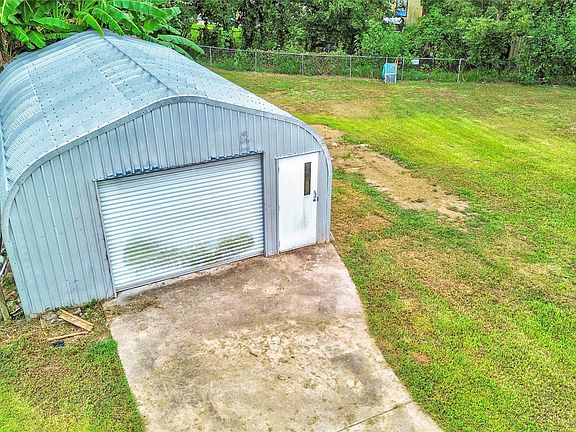 4th image of 237 N Austin Dr