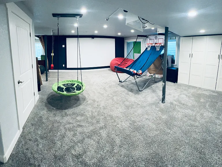 520 Mount Rainier St — Photo 31