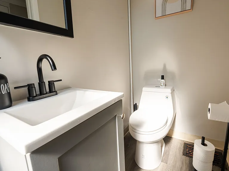 3102 Guilford Ave — Photo 14