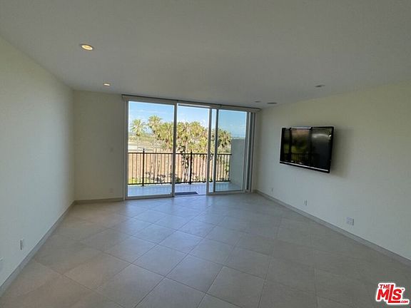 5th image of 23901 Civic Center Way APT 124