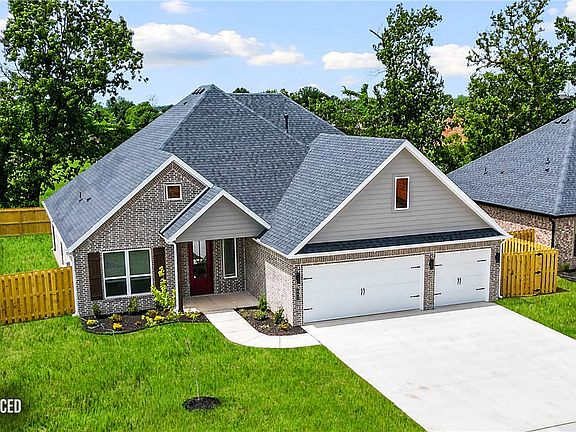 2nd image of 607 Steep Hill Ln
