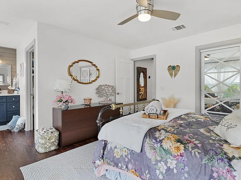 500 Turnberry Ln — Photo 34