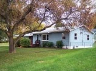607 Reynolds Rd, Marshalltown, IA 50158