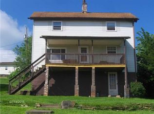 132 Eleanor St, Langeloth, PA 15054