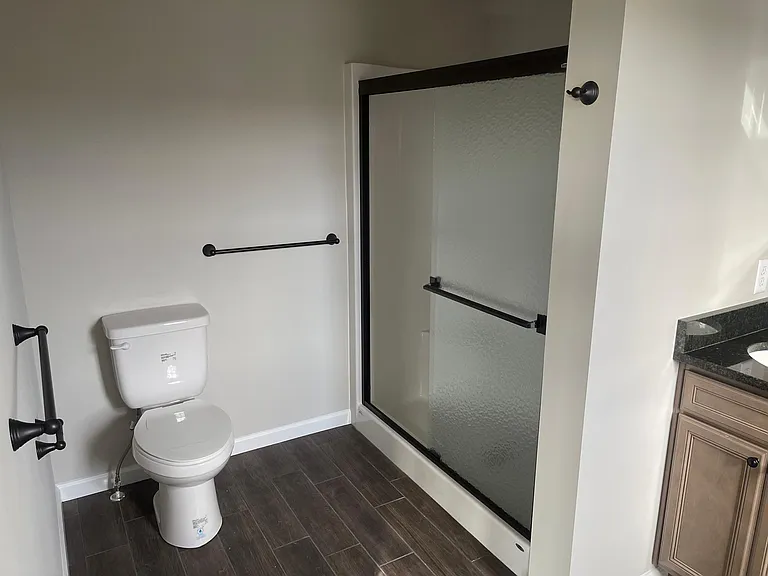 115 Delano Dr — Photo 10