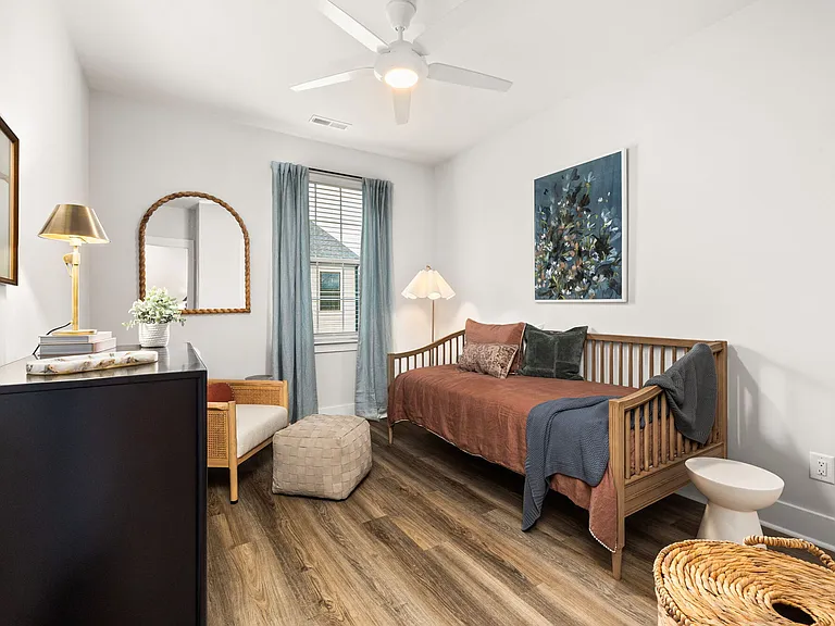 HARMON Jefferson Village by Crescent Communities — Photo 17