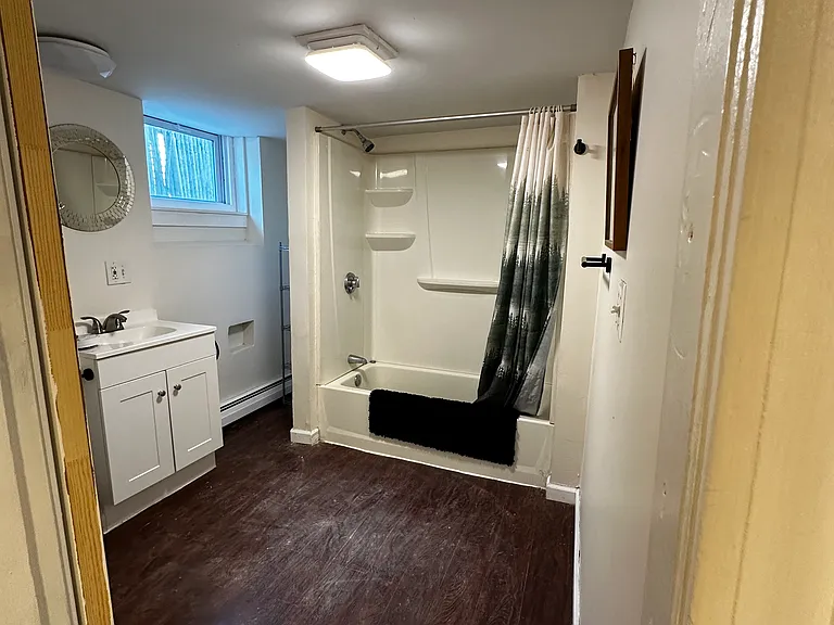 335 Academy Ave #1 — Photo 9