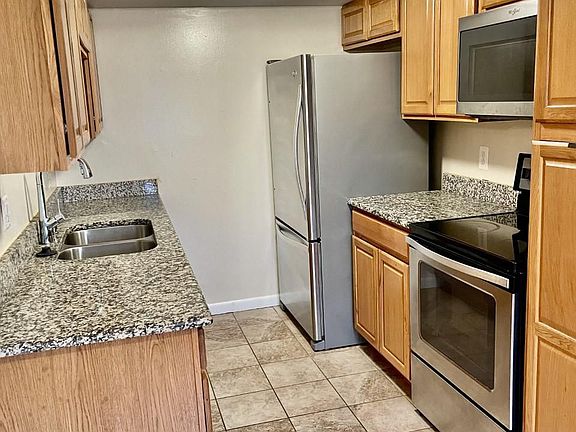3rd image of 2206 Fort Pickens Ct
