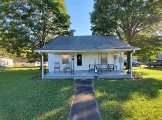 208 Pine St, Rutherfordton, NC 28043