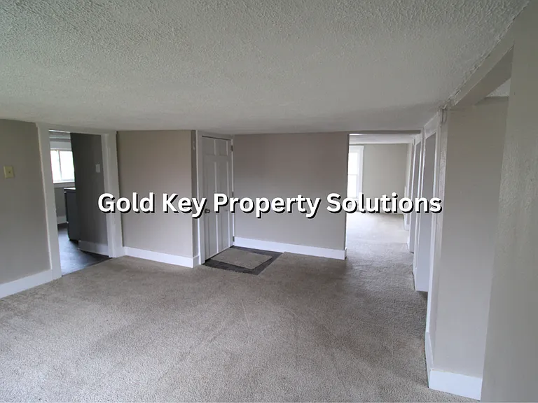 2820 Fairview St Anderson, IN 46016-5055 — Photo 11