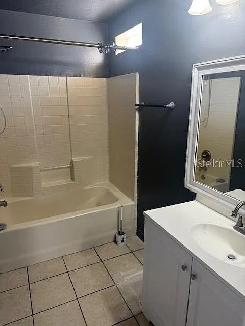 4 bed, 2.0 bath, 1368 sqft, $2,400 — Photo 4