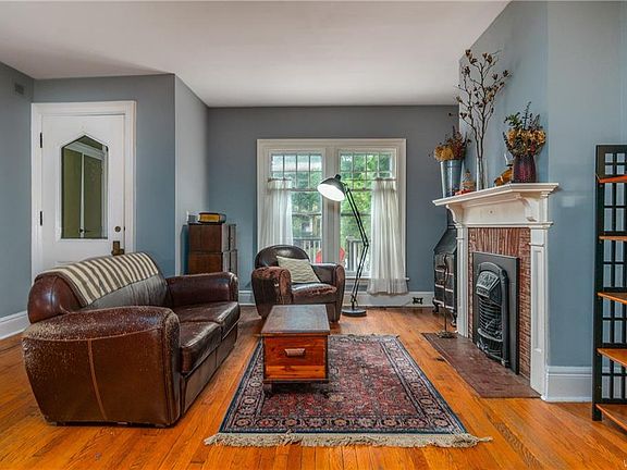 2nd image of 661 Lafayette Ave