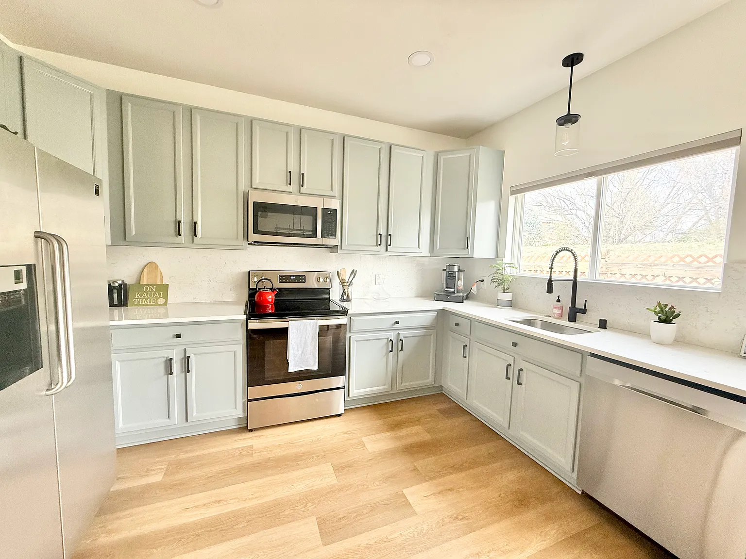 2 bed, 2.5 bath, 1582 sqft, $2,995 — Photo 3