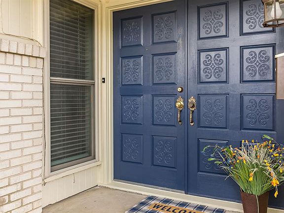 2nd image of 3916 Norma Dr