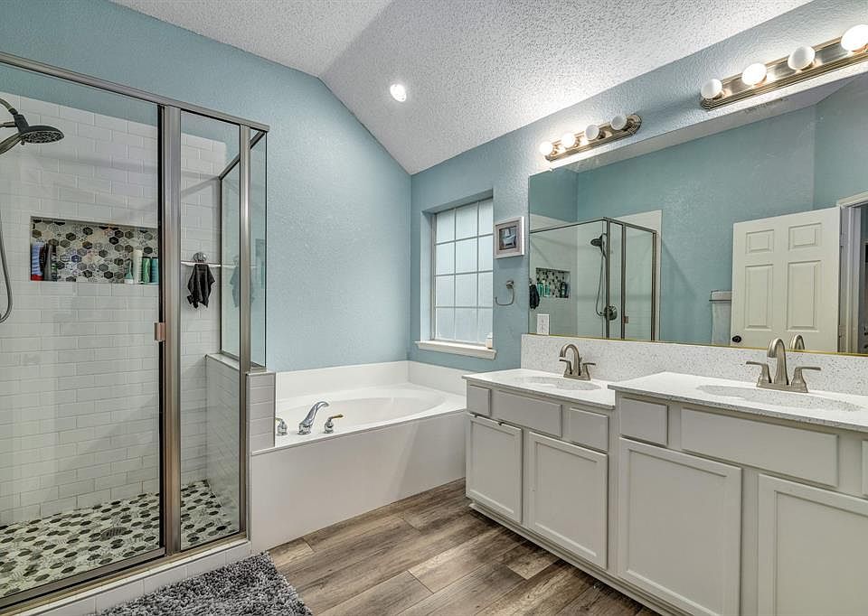 1st image of 8009 Paloverde Dr