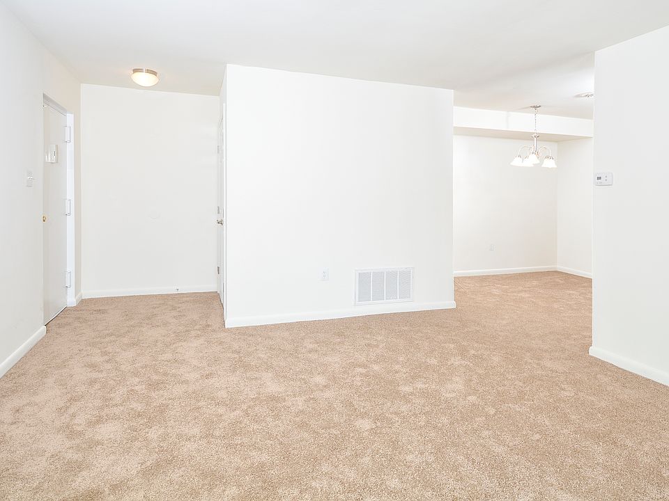 Sample Living/Dining Room