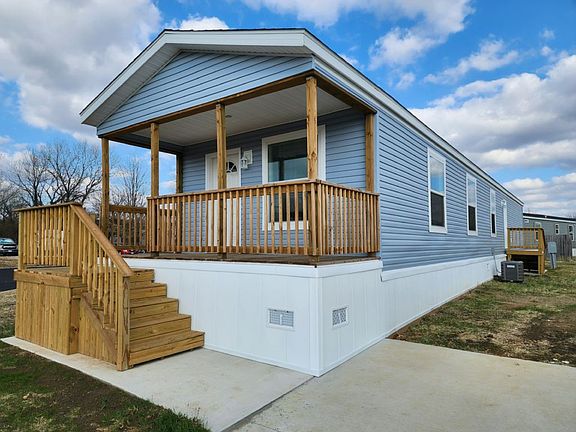 3rd image of 22 Greenwood Ln