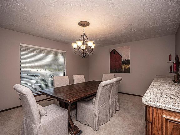 5th image of 2112 Westwood Dr