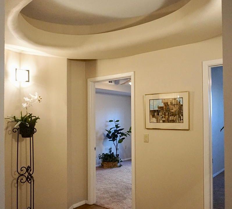 front entry and downstairs bedrooms (2)