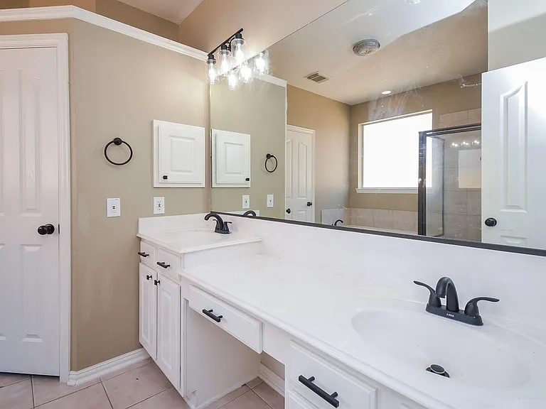 3011 Nickleby Ct — Photo 31