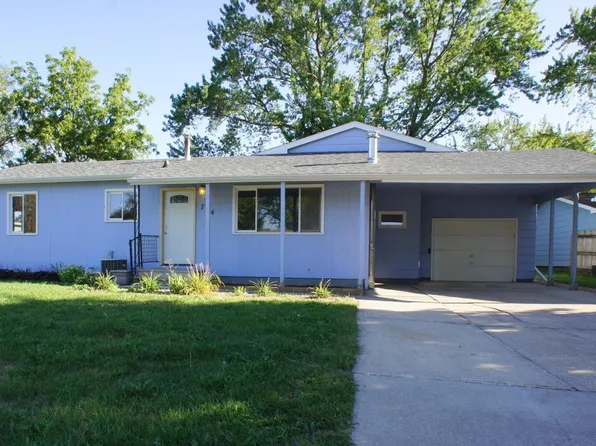 704 Fair Meadow Dr, Webster City, IA 50595