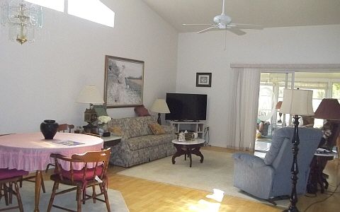 3rd image of 6096 Oak Leafe Cir