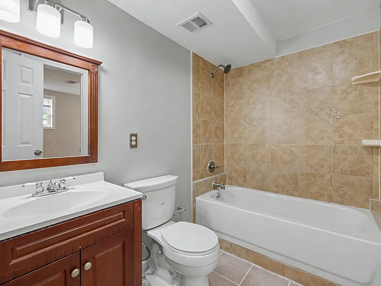 9625 Lindenbrook St — Photo 7