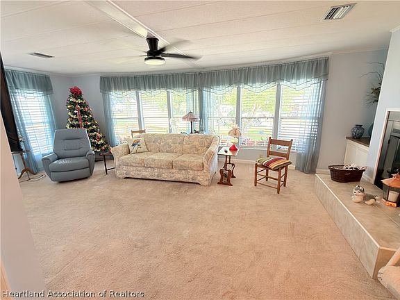 5th image of 2202 Bahama Rd W