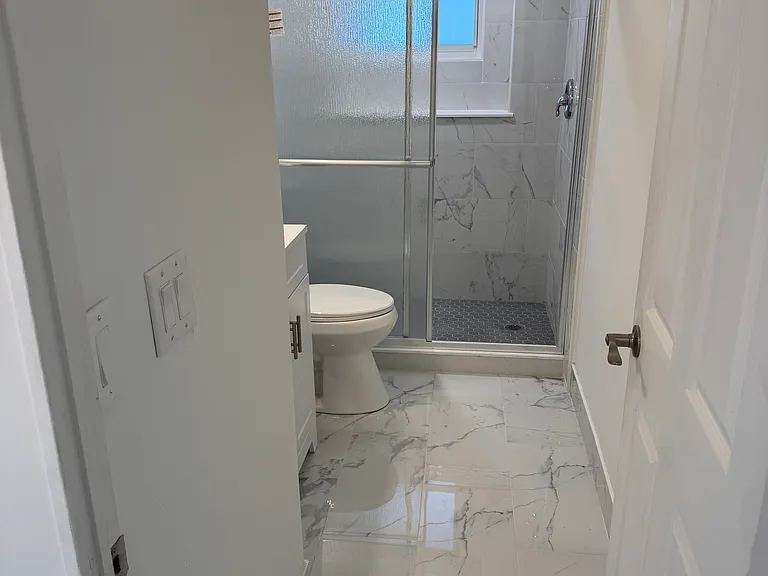 215 Pelican Dr — Photo 2