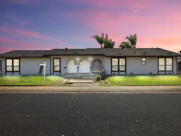 573 Chenin Blanc Ave, Escalon, CA 95320