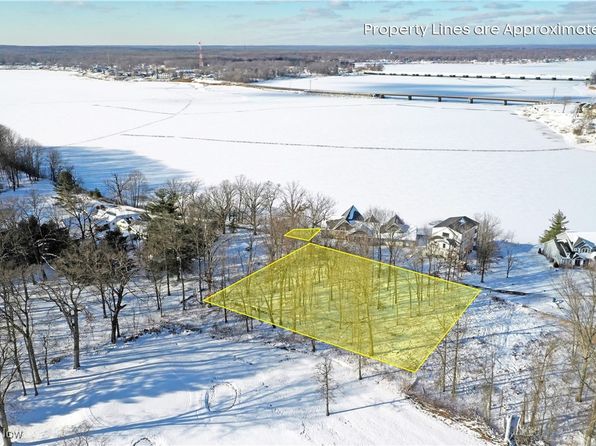 Headland Ave, Lake Milton, OH 44429
