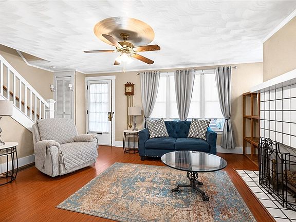 4th image of 5210 Celia Pl