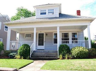 733 Armistice Blvd, Pawtucket, RI 02861