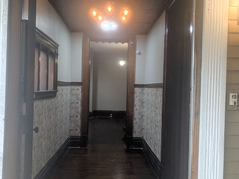 218 N 11th St #1 — Photo 9