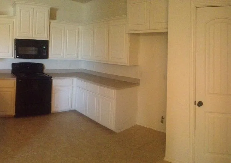6712 Oakridge Ave #B — Photo 2